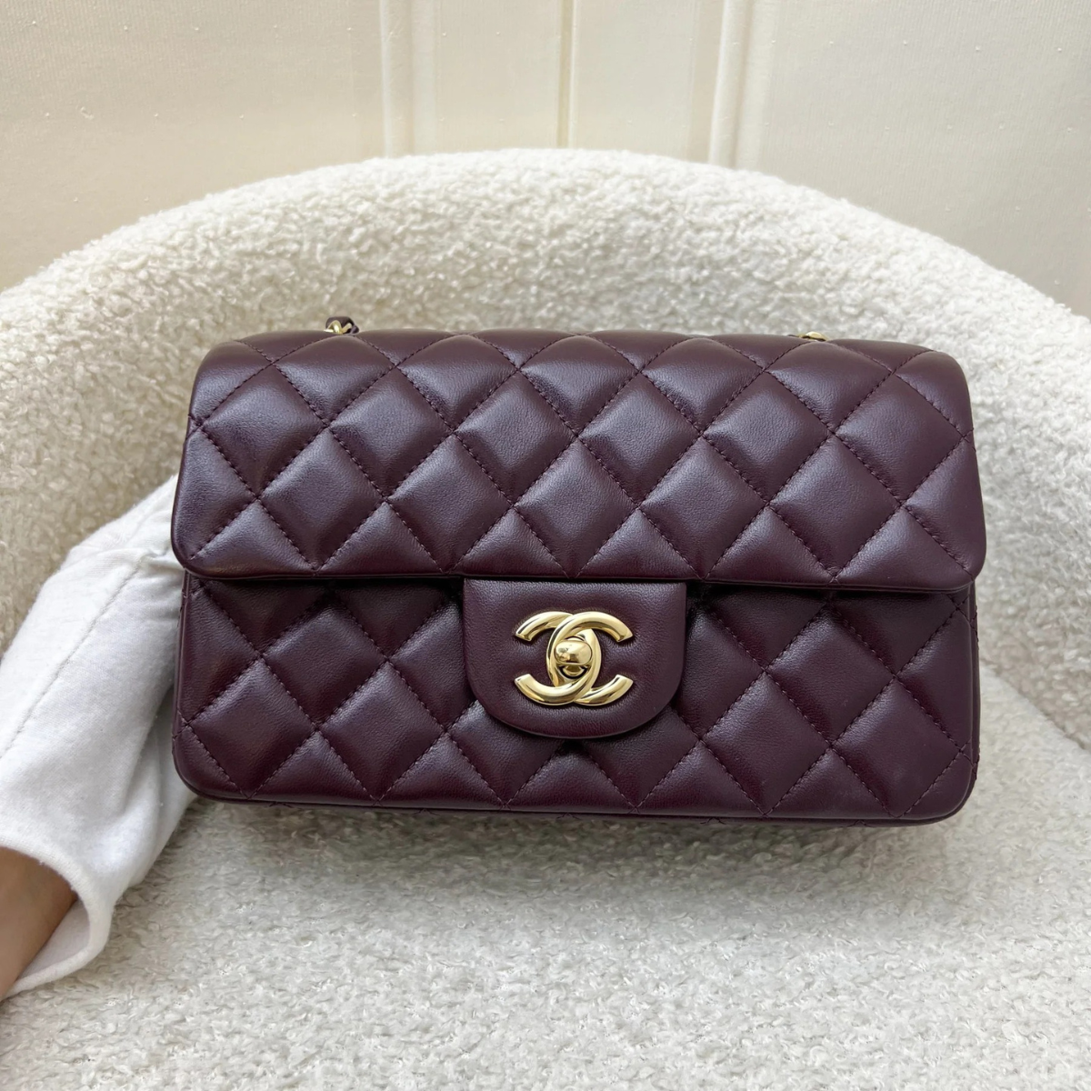 CHANEL MINI SINGLE FLAP WINE