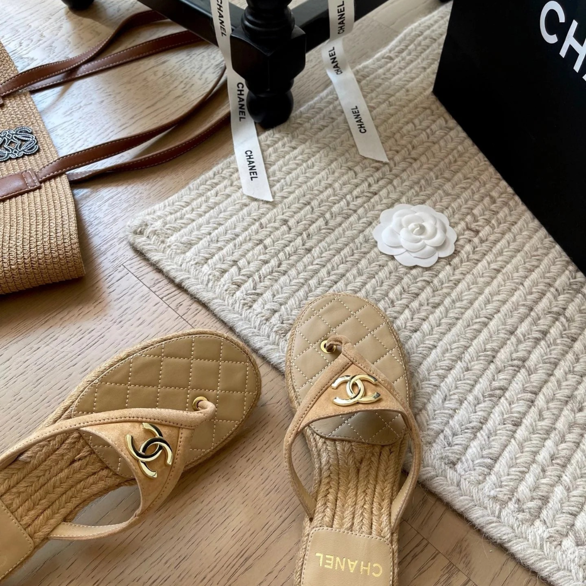CHANEL 25 FLIP FLOP SANDALS BEIGE SUEDE CALFSKIN ESPADRILLE