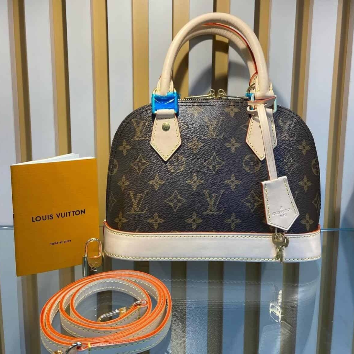 LOUIS VUITTON ALMA BB BAG