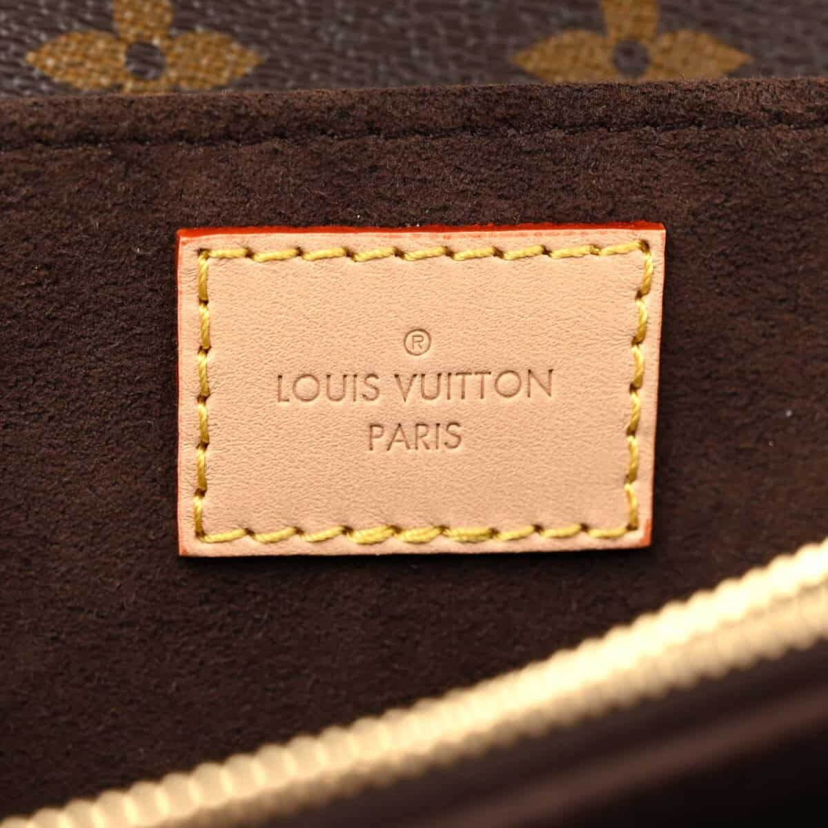 LOUIS VUITTON – POCHETTE MÉTIS EAST WEST BAG
